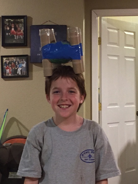 This was Degen's winning Egg Drop vehicle. Egg Drop Ship