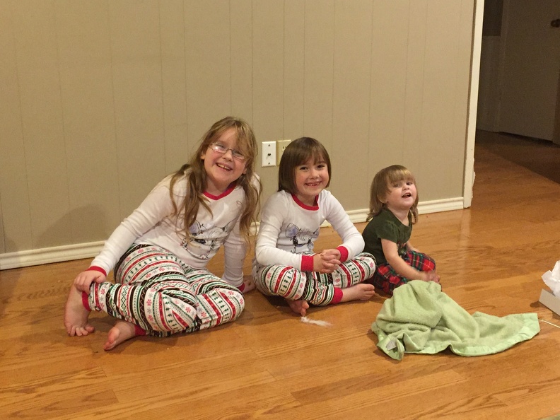 2015-12-24 20.16.39 - 2015-12-24 20.16.39.jpg 2015-12-24 20.16.39.jpg