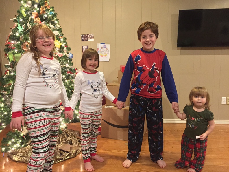 2015-12-24 20.17.31 HDR - 2015-12-24 20.17.31 HDR.jpg 2015-12-24 20.17.31 HDR.jpg